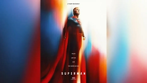 «Верит в богоизбранность»: Американист назвала смешным постер с Трампом в образе Супермена