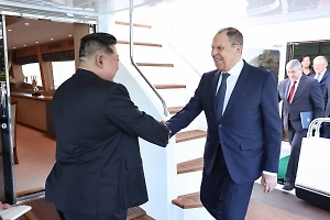 Лавров поблагодарил Ким Чен Ына за помощь в освобождении Курской области