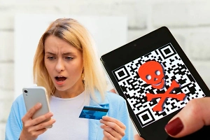 Как в августе потерять деньги на картах: новые схемы обмана с QR- и банковскими приложениями