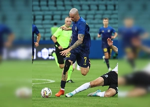 Подозреваемый в ставках Писарский заявил в полицию на букмекера и РФС