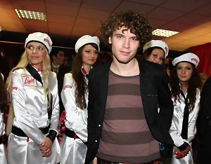 «Уже два года как...» Раскрыта главная тайна личной жизни экс-солиста группы «Корни»