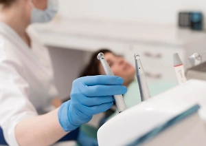 Стоматолог объяснила, как больные зубы могут влиять на зачатие ребёнка