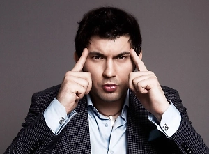 Забыли расходники в глазу: Десятая жена сына Бари Алибасова ослепла из-за «врачей-склеротиков»