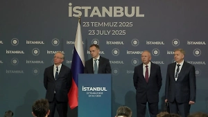 «Недоделанный гауляйтер»: Мединский назвал деградацией предложение мэра Львова об останках ветеранов