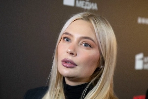 «Целую мужика»: Пожаловавшаяся на домогательства актриса Рудова сделала новое признание