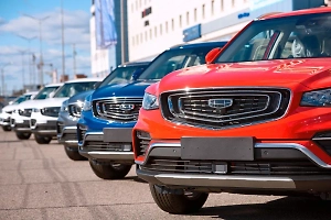 Всё дело в бензине: В Geely объяснили, почему в России так часто ломаются их авто