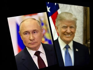 Путин заявил Трампу, что Россия готова к новому стамбульскому раунду