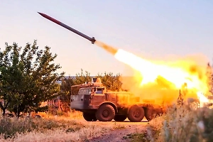 Новости СВО. ВС РФ сжимают клещи вокруг Покровска, ВСУ бегут из Родинского, в Николаеве ликвидирована база снабжения, в Киеве паника из-за потерь, 31 июля