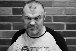 После двух операций скончался боксёр по прозвищу Сибирский Тайсон