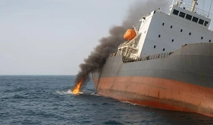 Греческое торговое судно атаковали у берегов Йемена в Красном море