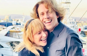 «Стыдно смотреть в глаза»: Феликс Царикати высказался о возвращении Пугачёвой и Галкина* в РФ