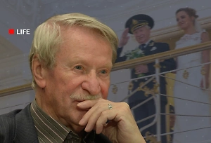 Бывшие жены, взрослые дети или рыдавшая на похоронах сиделка: Кому достанется наследство Ивана Краско
