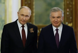 Путин рассказал президенту Узбекистана об итогах саммита на Аляске