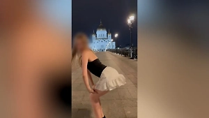 Студенток отчислили из престижного вуза за тряски ягодицами на фоне храма Христа Спасителя