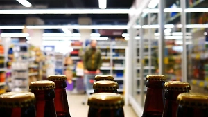 «Самый трезвый регион» приостановил продажу алкоголя в ещё одной сети магазинов