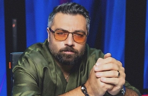 «Теперь я киборг»: Алексей Чумаков едва не стал инвалидом и перенёс срочную операцию
