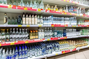 Россия обошла США, Францию и Британию по поставкам водки в Китай
