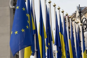FT: Запад намерен создать три линии обороны для гарантий безопасности Украине