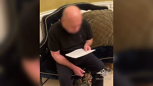 Волк: Экс-директор одного из ведущих театров Москвы задержан за мошенничество