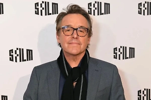 «В чём смысл?»: Режиссёр первого «Гарри Поттера» не оценил сериал про мальчика, который выжил