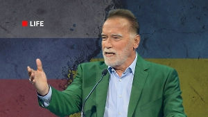 Вялый Терминатор и его друзья-нацисты: почему дряхлеющий Шварценеггер льёт грязь на Россию