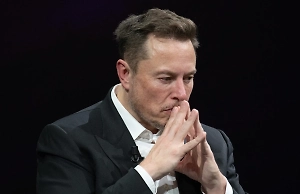 «Ничего из этого не правда»: Илон Маск жёстко ответил на вбросы о своей партии