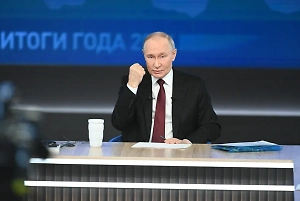 Путин назвал атомную промышленность ключевой для обороноспособности России