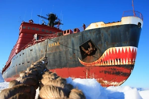 Путин: Ни у одной страны нет такого мощного ледокольного флота, как у России