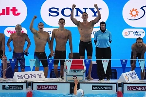 Триумф на ЧМ: Российские пловцы впервые взяли золото в комбинированной эстафете