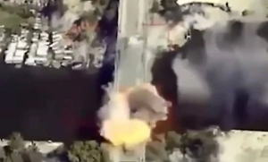 Сброс русской авиабомбы на мост в Херсоне запер гарнизон ВСУ на острове