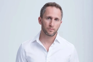 Оскар Кучера погасил долг перед налоговой