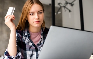 Школьница заплатила «полиции» 1 млн рублей для спасения родителей от тюрьмы