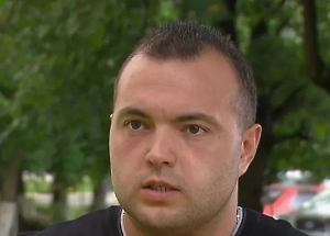 Если у человека какое-то заболевание, с которым он может подвергнуть риску не только себя, но и всех окружающих автовладельцев, это ЧП. Конечно, таких надо исключать из ряда пользователей машины или как-то ограничивать их, пока не будет у них снято данное заболевание, поэтому и надо расширять список.