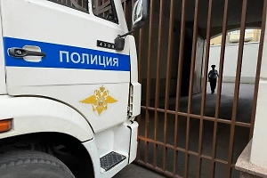 В Екатеринбурге арестовали пожилого охранника школы, который лапал 9-летних учениц