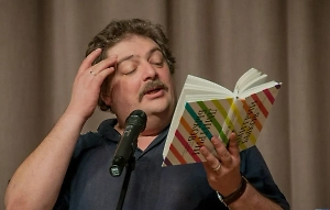 Суд в Москве заочно арестовал писателя Дмитрия Быкова* по делу о фейках