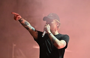 Московский лейбл хочет взыскать с рэпера Pharaoh 20 млн