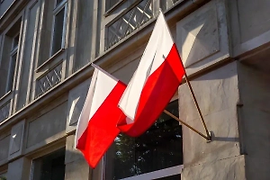 Поляки начали активно искать жильё за рубежом после атаки беспилотников