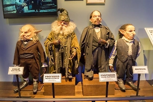 Уорик Дэвис вернётся к роли профессора Флитвика в сериале Гарри Поттер