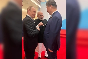 Эпохальный сдвиг: На Западе поражены эпичным фото Путина, Моди и Си Цзиньпина