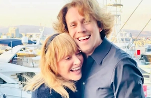 На картах не значится: Пугачёва и Галкин* сэкономили 180 млн налогов за свой замок с помощью хитрой схемы