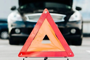 Двойной обман: Водителей предупредили о схемах мошенников с подставными ДТП