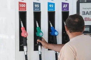 Экономист объяснил рост цен на бензин в России. Дефицит ни при чём