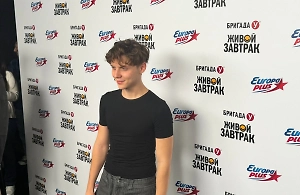 «Тут главное слово — краш»: Ваня Дмитриенко признался Life.ru, что гордится популярностью у бумеров