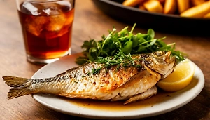 Неожиданный эффект для ЖКТ: Россиянам рассказали, почему нельзя запивать рыбу газировкой