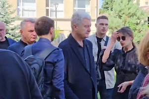 Порошенко*, Яценюк, Тимошенко и Турчинов приехали во Львов на похороны Парубия