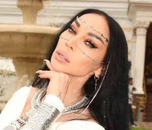 Число 9 — это символ завершения цикла, прощения старых обид и начала чего-то нового на духовной основе. Идеально для брака, который строится на глубокой эмоциональной связи.