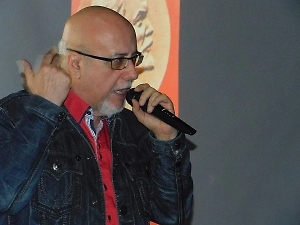 Запретить Гайдая — это проявление сумасшествия. Потому что культура должна народы связывать, а не разделять. Потому что прокатное удостоверение должно быть ни жупелом, ни кнутом, а уведомительной историей, как это было в былые времена. Это идиотизм, который ни к чему хорошему не приведёт, потому что вообще запрещать что-либо в стране, где есть интернет, это дохлый номер.