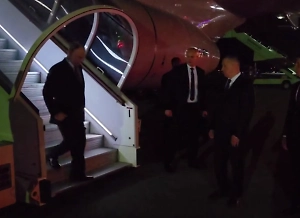 Путин прилетел из Китая во Владивосток