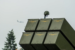 В НАТО официально прокомментировали инцидент с беспилотниками в небе над Польшей