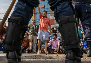 «Революция зумеров» в Непале: запрет соцсетей обернулся массовыми протестами и отставками